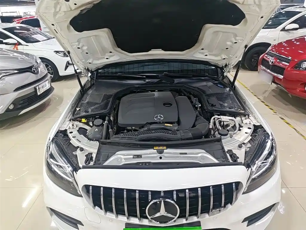 MERCEDES-BENZ CLASS C