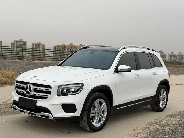 MERCEDES-BENZ GLB