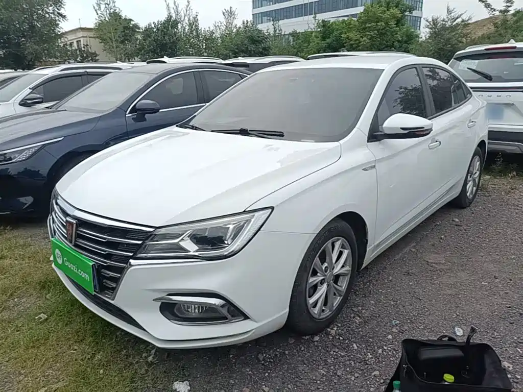 Roewe i5 2020 1.5L Manual 4G Connected Premium Edition