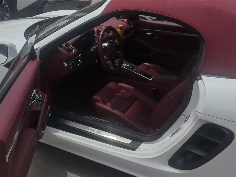 Porsche 718 2023 Boxster Style Edition 2.0T фото 9
