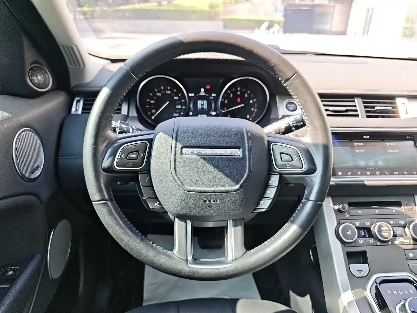 Land Rover Range Rover Evoque 2018 240PS SE Smart Edition фото 13
