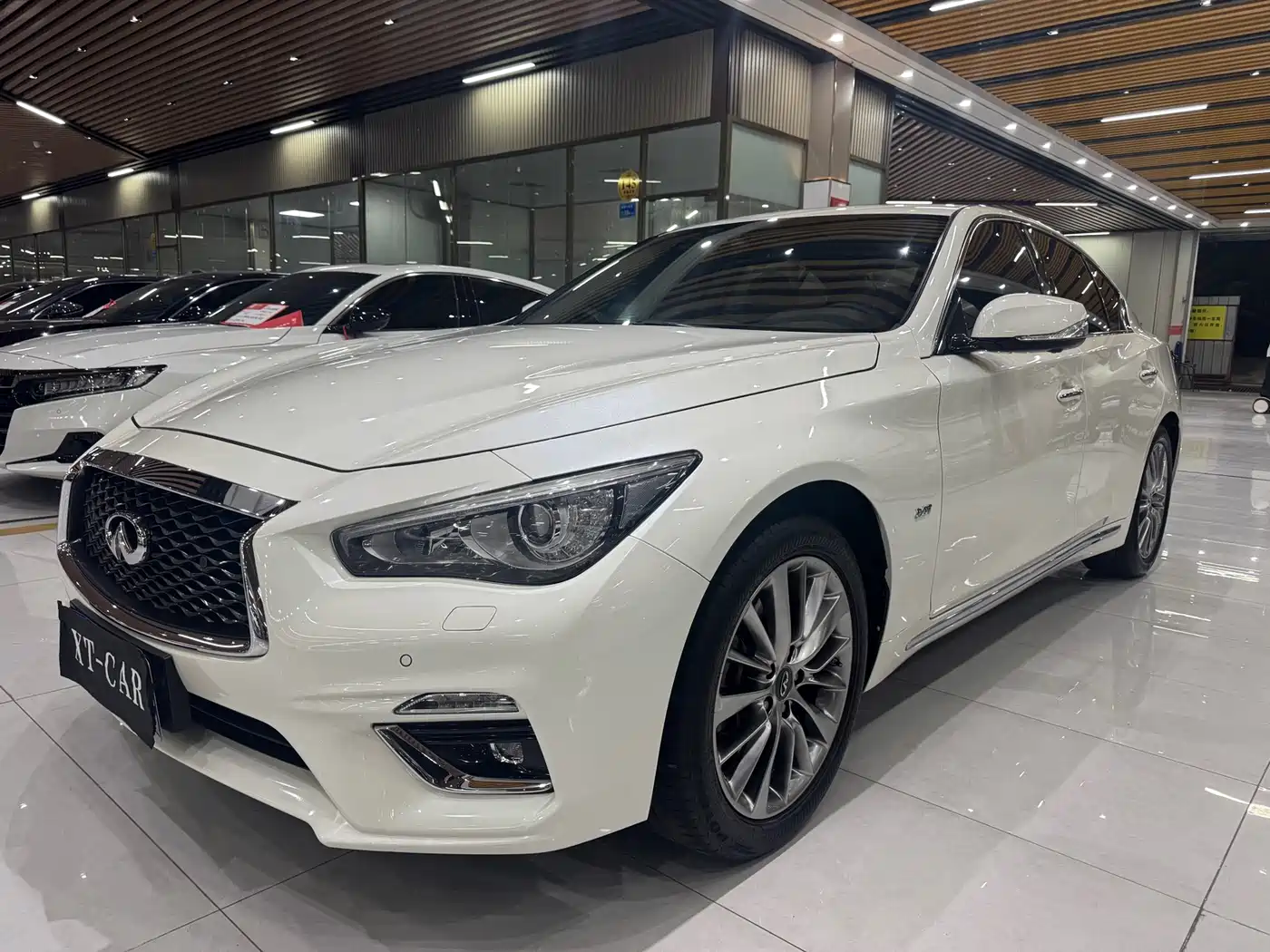 Infiniti Q50L 2019 2018 2.0T Premium Edition (China VI)