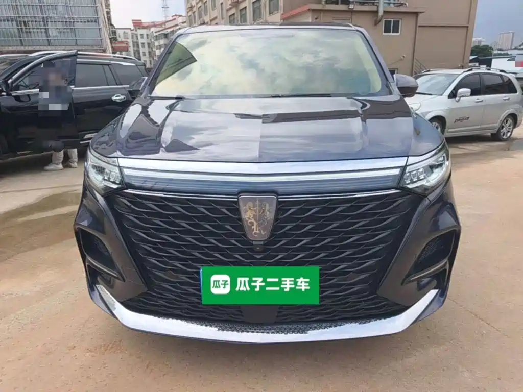 Фото 3 - Roewe iMAX8