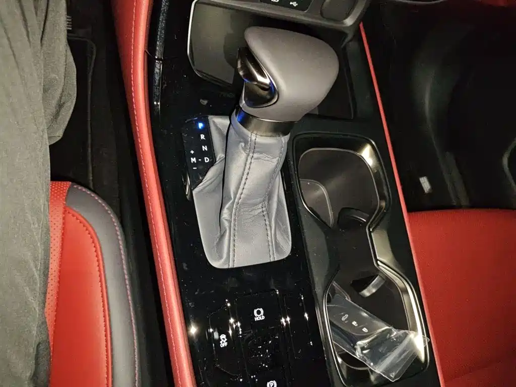 Lexus NX 2025 Model 200 Base Version фото 15
