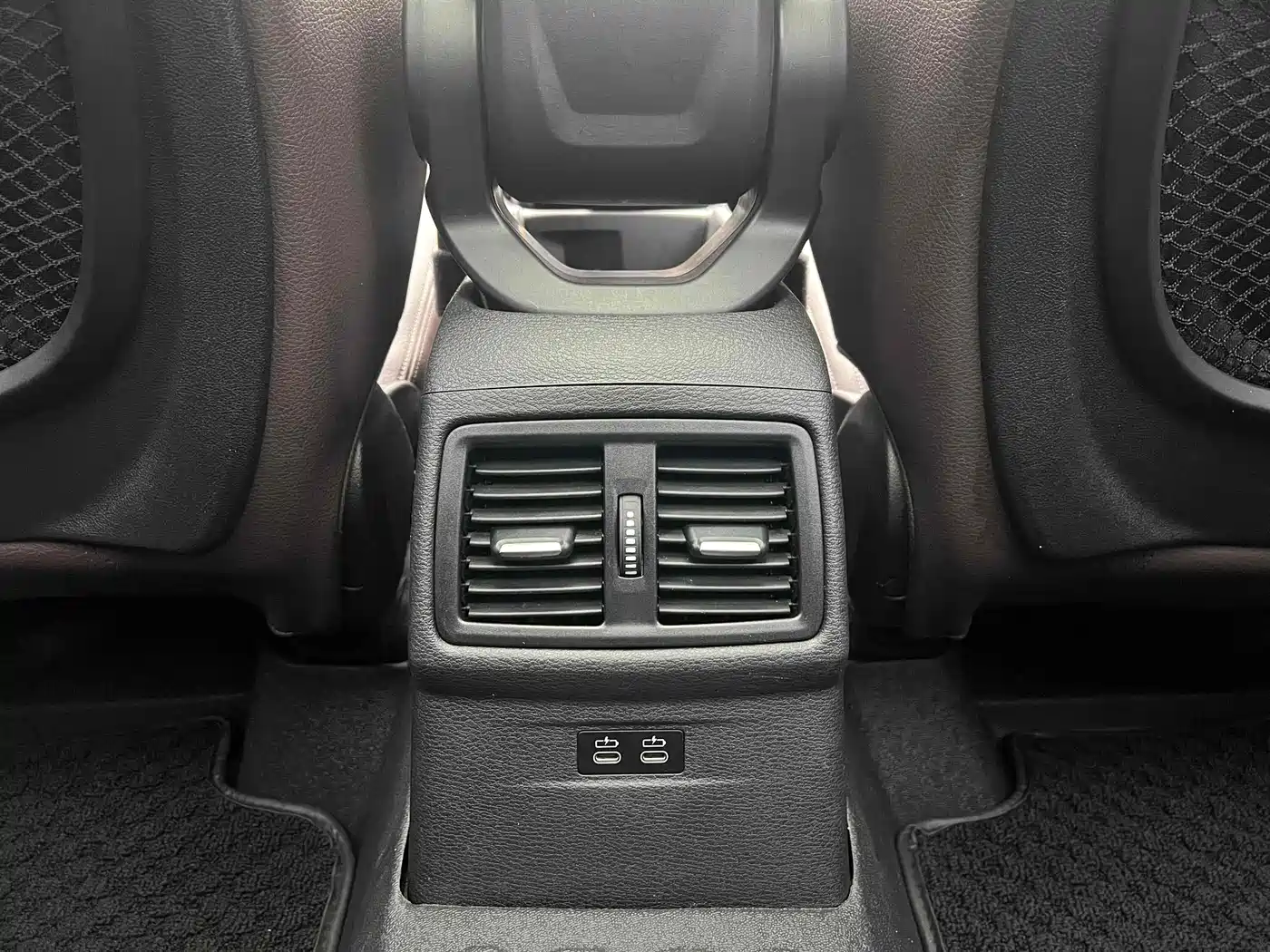 BMW X1 2022 sDrive25Li Leading фото 13