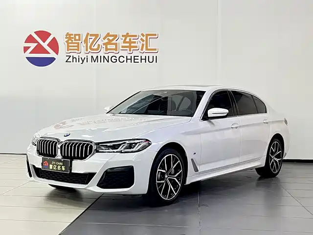 BMW 5 Series 2022 Facelift II 530Li Premium Package M Sport — фото 1