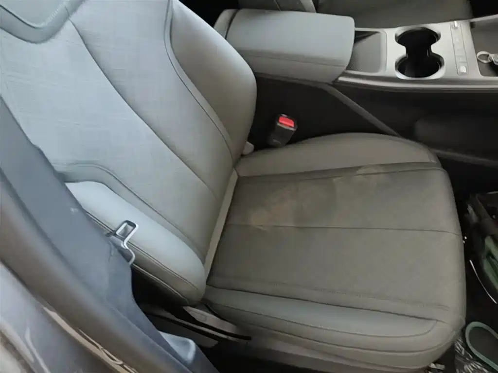 BYD Qin PLUS 2026 DM-i Smart Edition 128KM Progressive фото 25