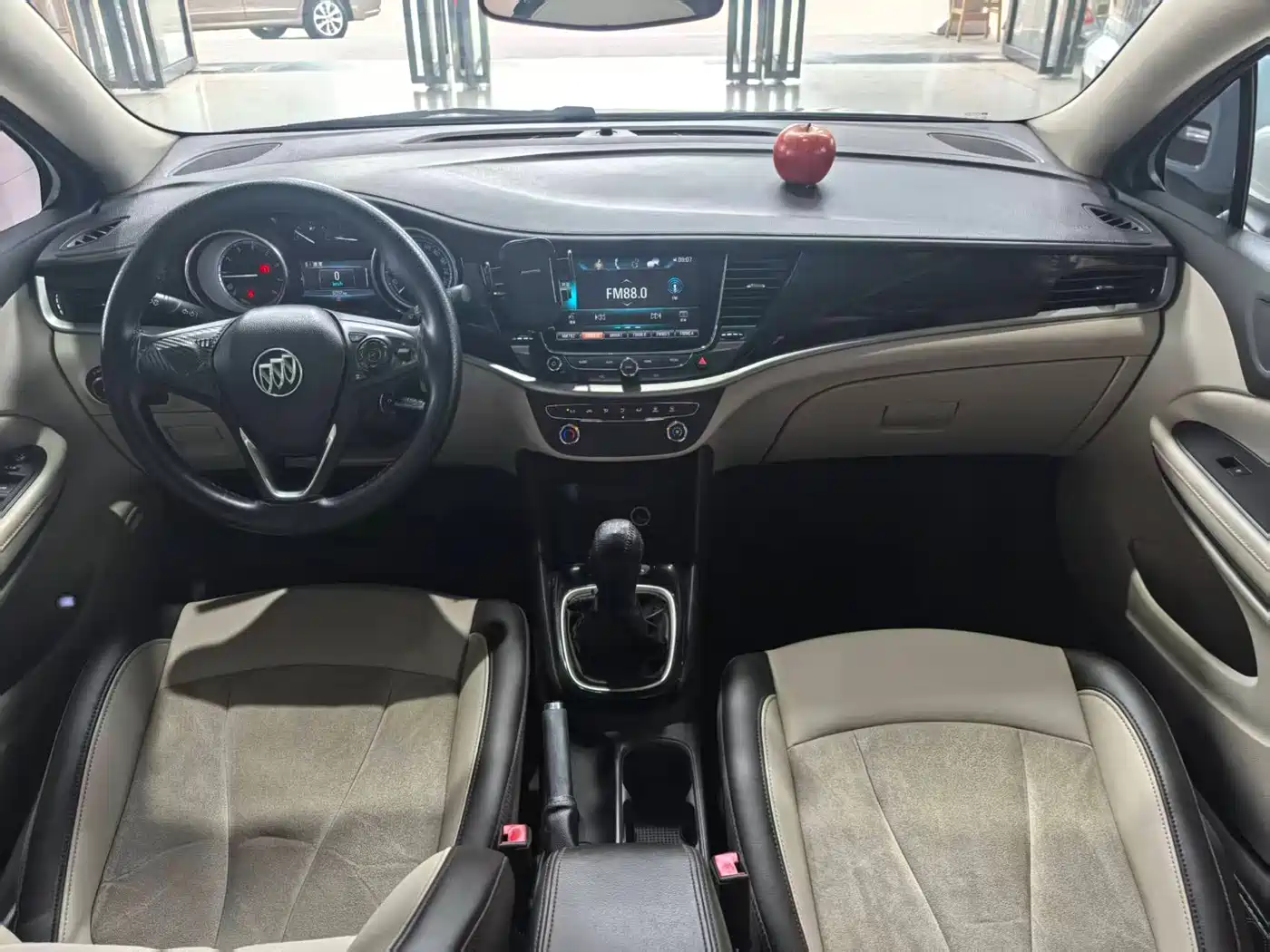 Buick Verano 2017 Sedan 15S Manual Progressive фото 16