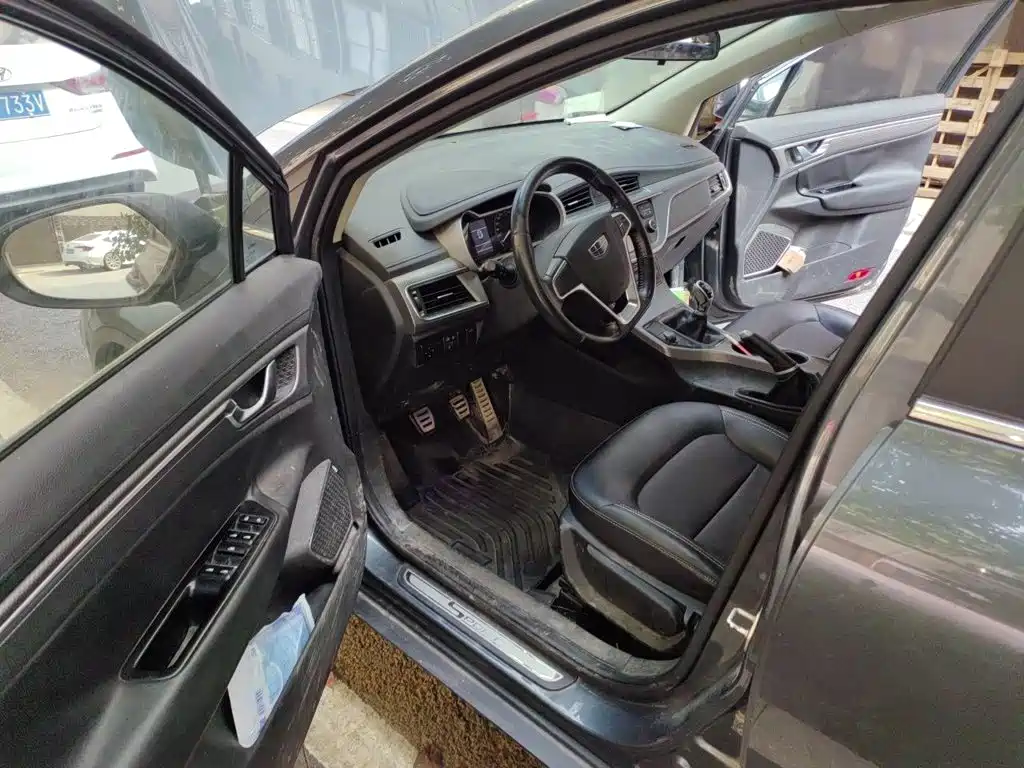 صورة 12 - Geely Emgrand GS