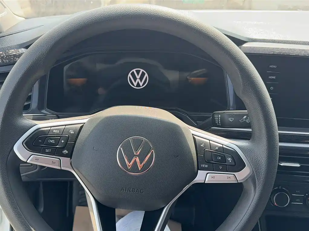 Volkswagen Lavida 2023 Xinrui 1.5L Auto Xinyi Edition фото 5