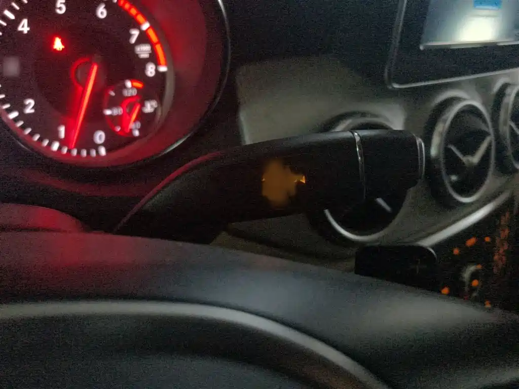 Mercedes-Benz GLA 2016 GLA 200 Dynamic фото 7