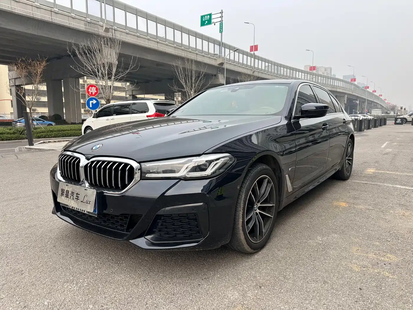 BMW 5 Series 2022 Model Second Facelift 525Li Luxury Package фото 3
