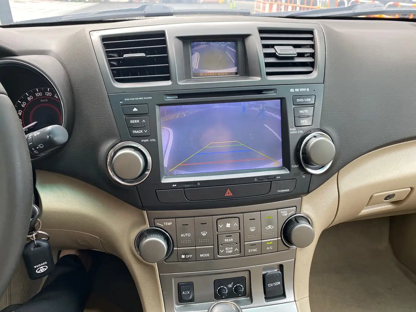 Toyota Highlander 2009 2.7L 2WD 7-seater Luxury Edition фото 23