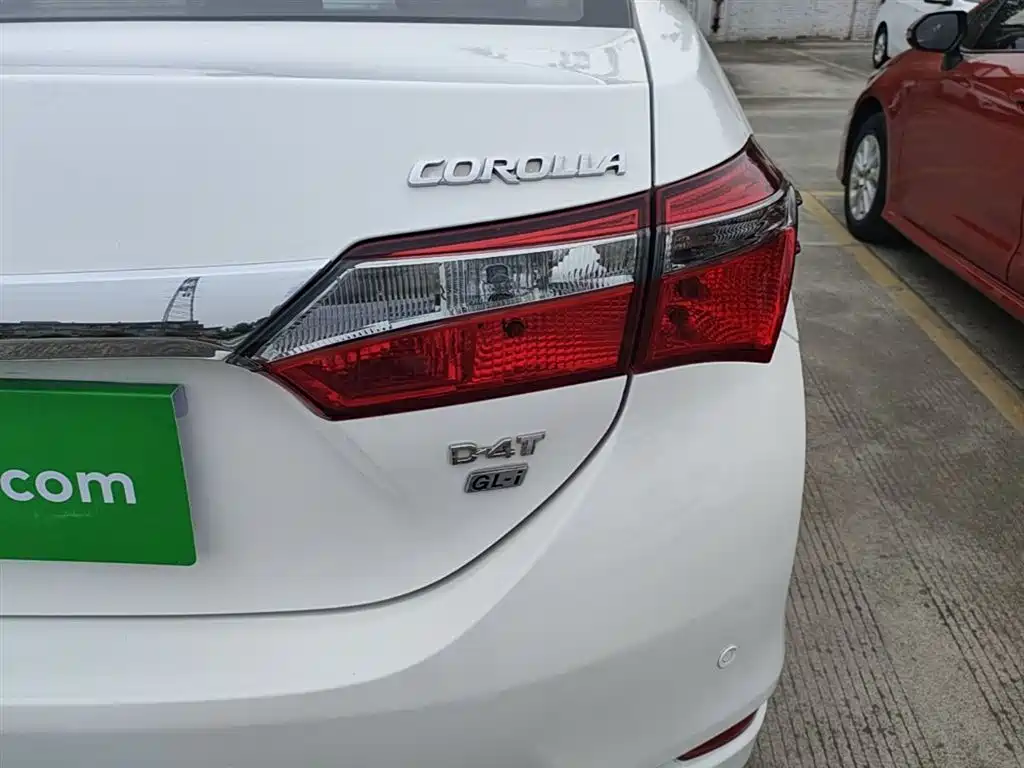Toyota Corolla 2017 Facelift 1.2T S-CVT GL-i фото 8