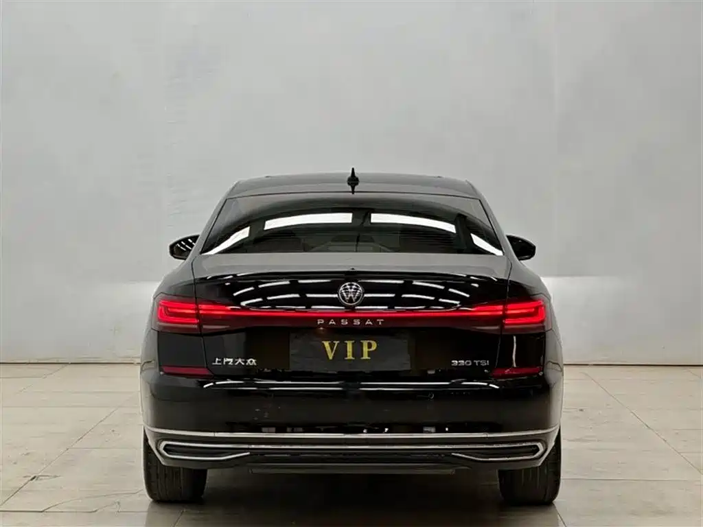Volkswagen Passat 2023 Facelift 330TSI Elite Edition фото 9