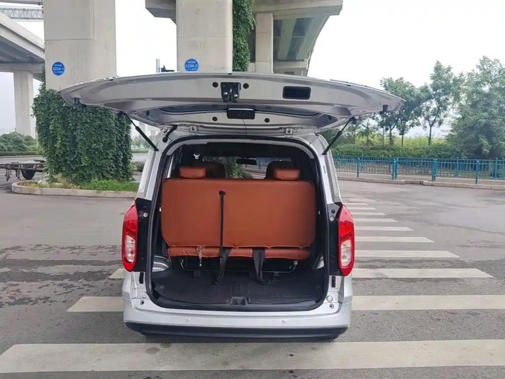 Wuling Motors Wuling Hongguang New Energy 2025 2025 Extended-Range Hybrid 50KM Comfort Version