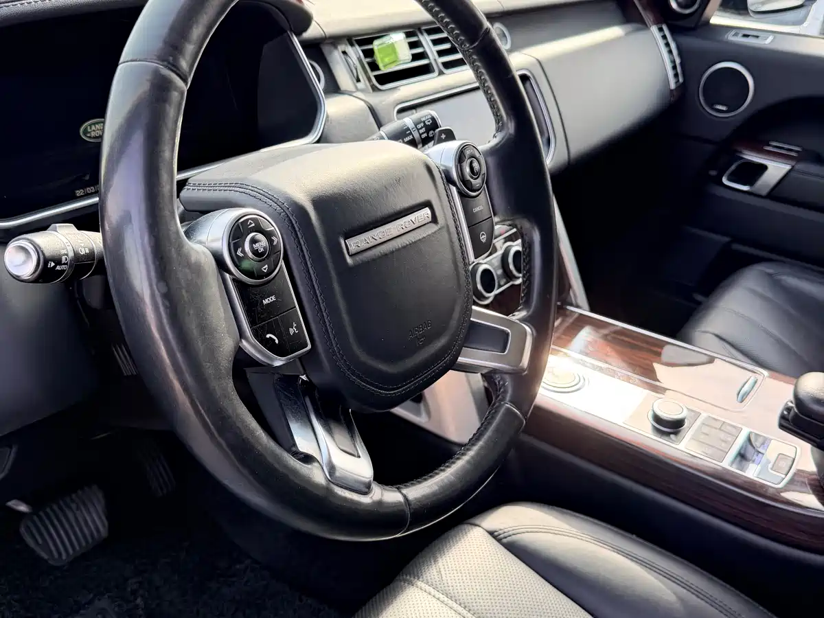 Land Rover Range Rover 2014 3.0 SC V6 Vogue фото 10