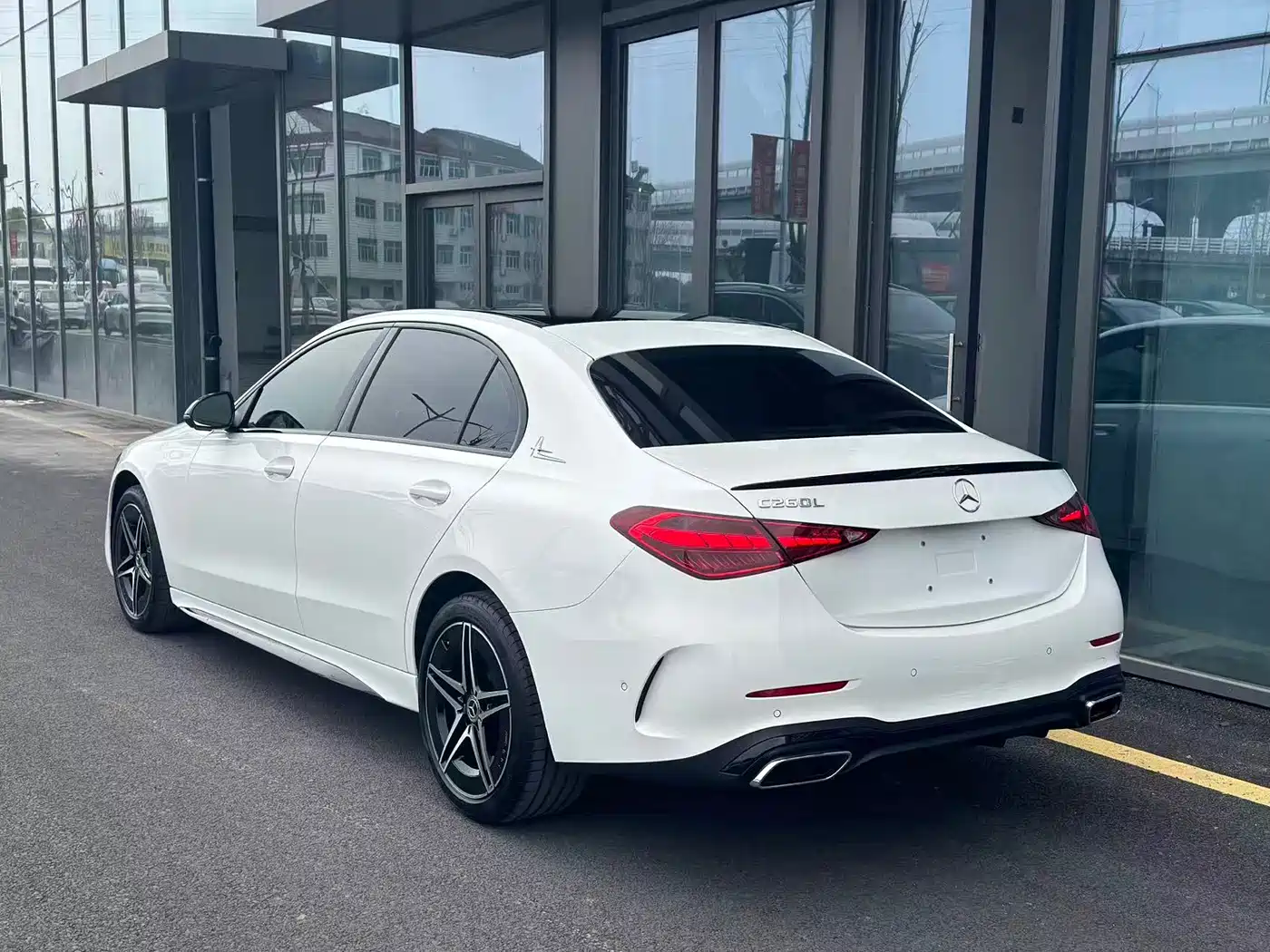 Mercedes-Benz C-Class 2025 C 260 L Night Sport Edition фото 9