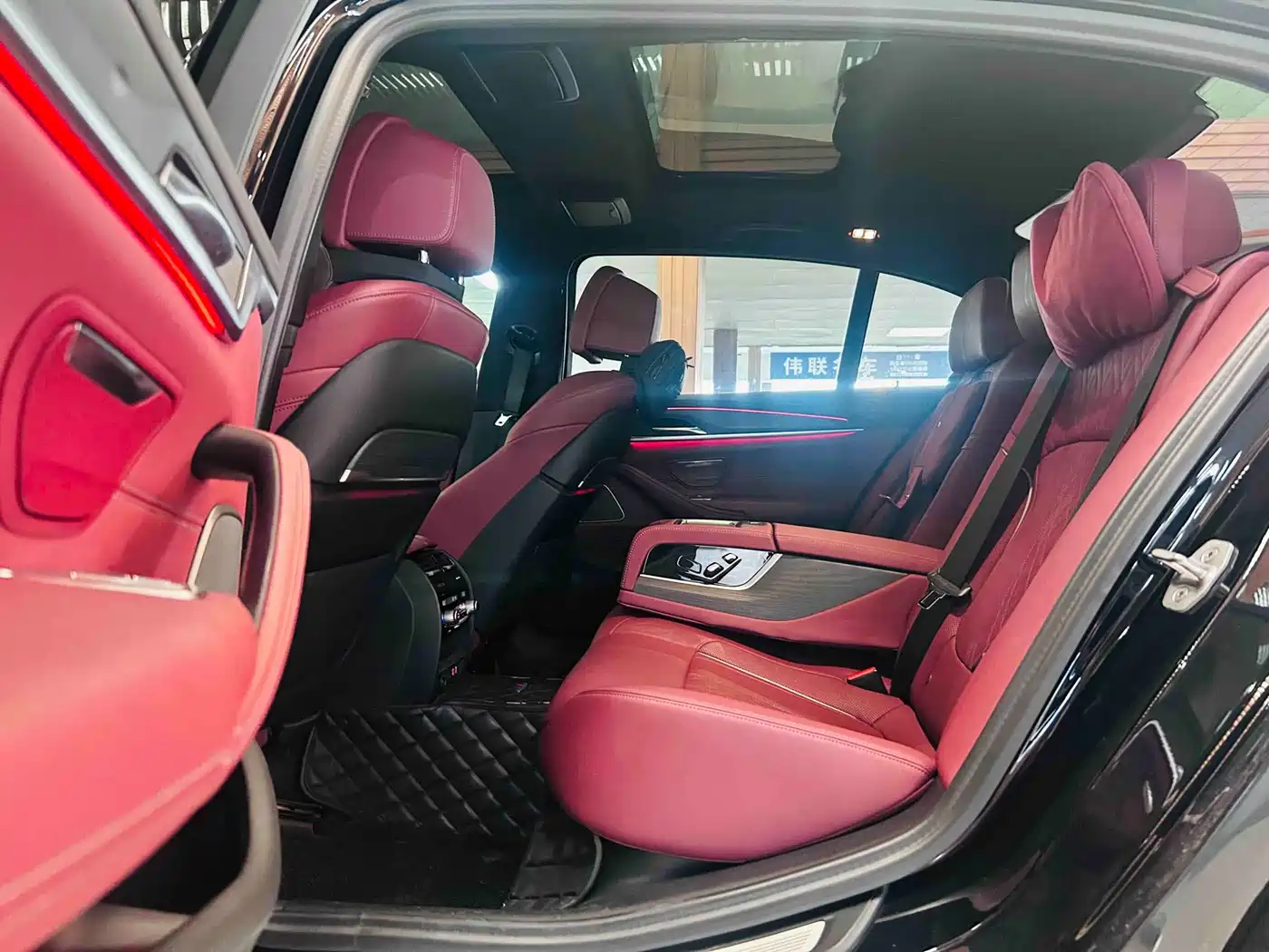 BMW 5 Series 2022 530Li Exclusive M Sport Package фото 9