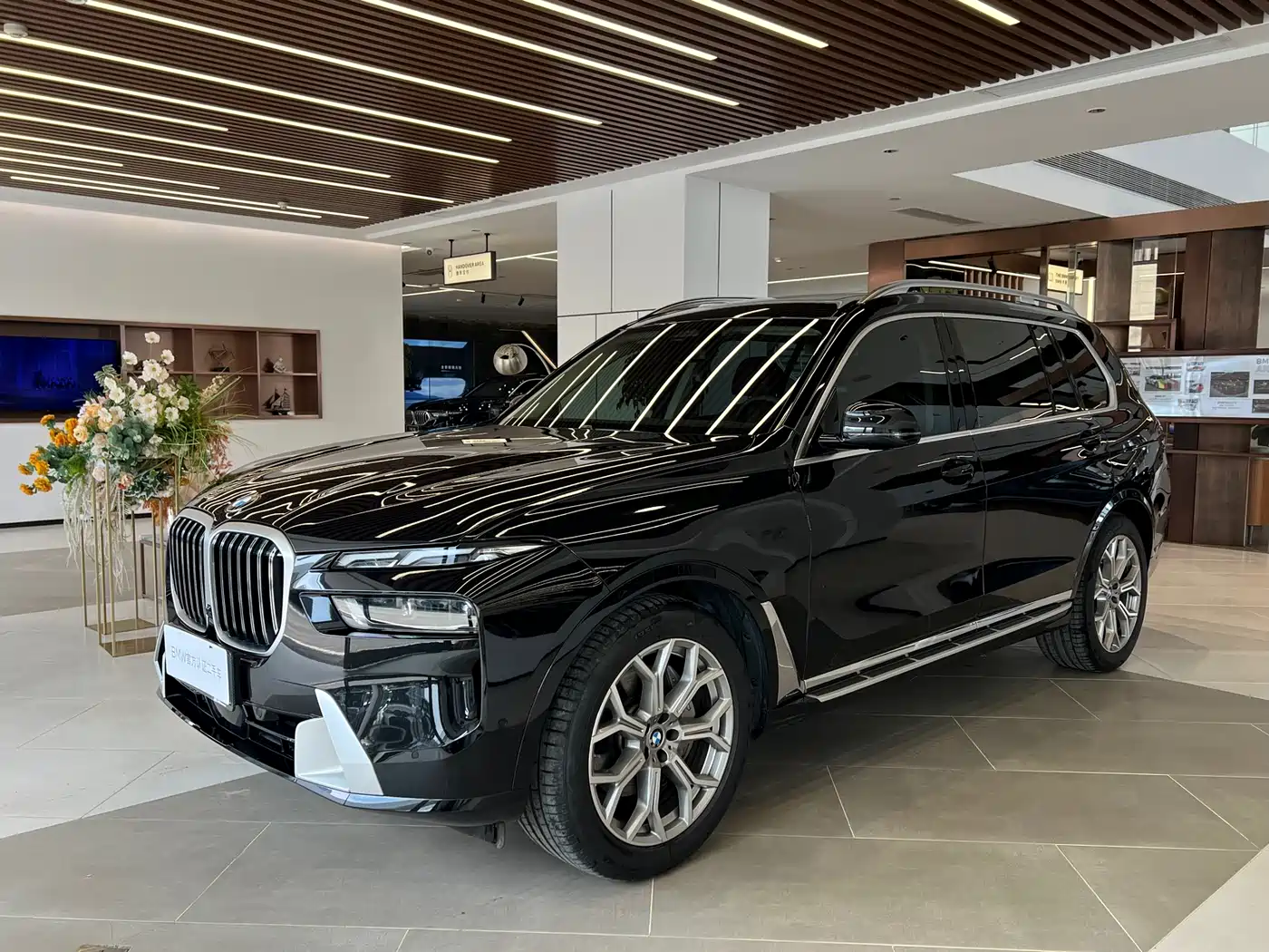 BMW X7 2023 xDrive40i Leading Luxury Package