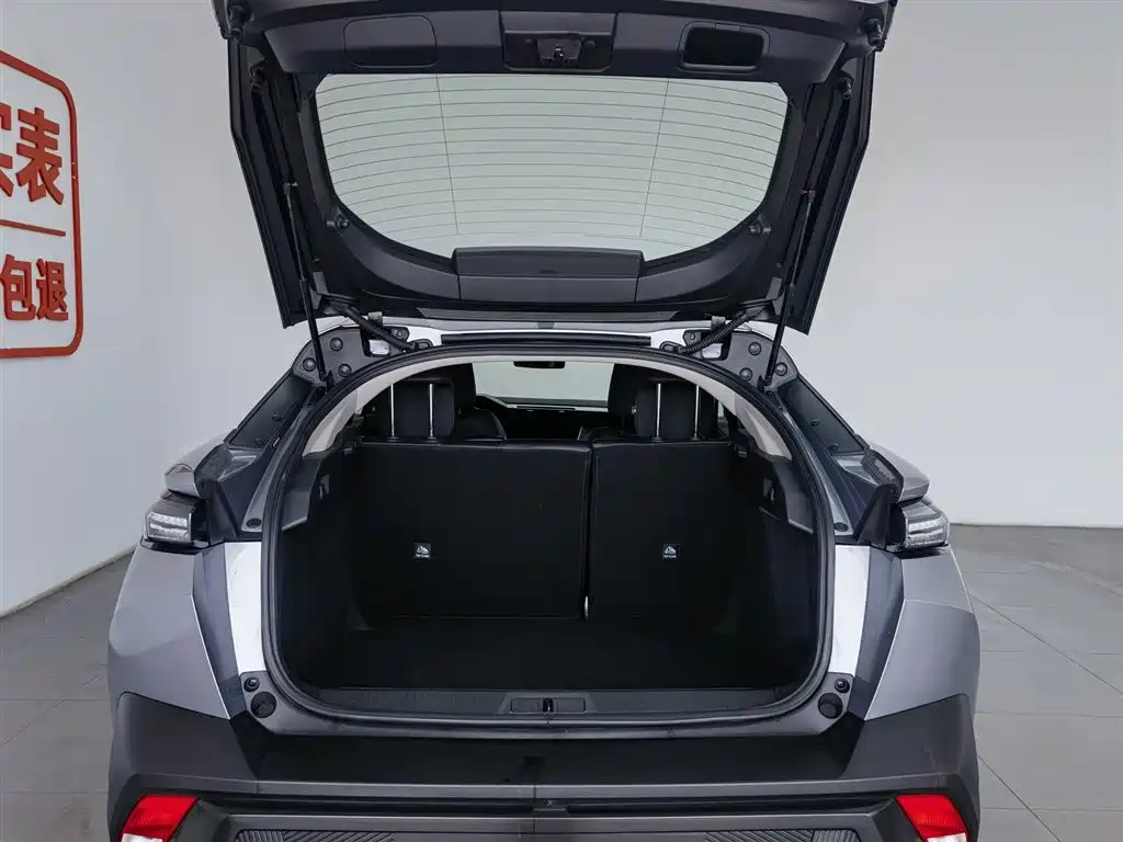 Peugeot 408X 2023 Gravity Edition фото 16