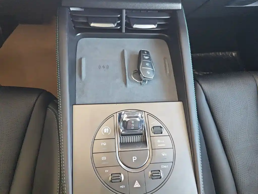 BYD Seal 06 New Energy 2025 DM-i Smart Drive Edition 120KM Luxury фото 14