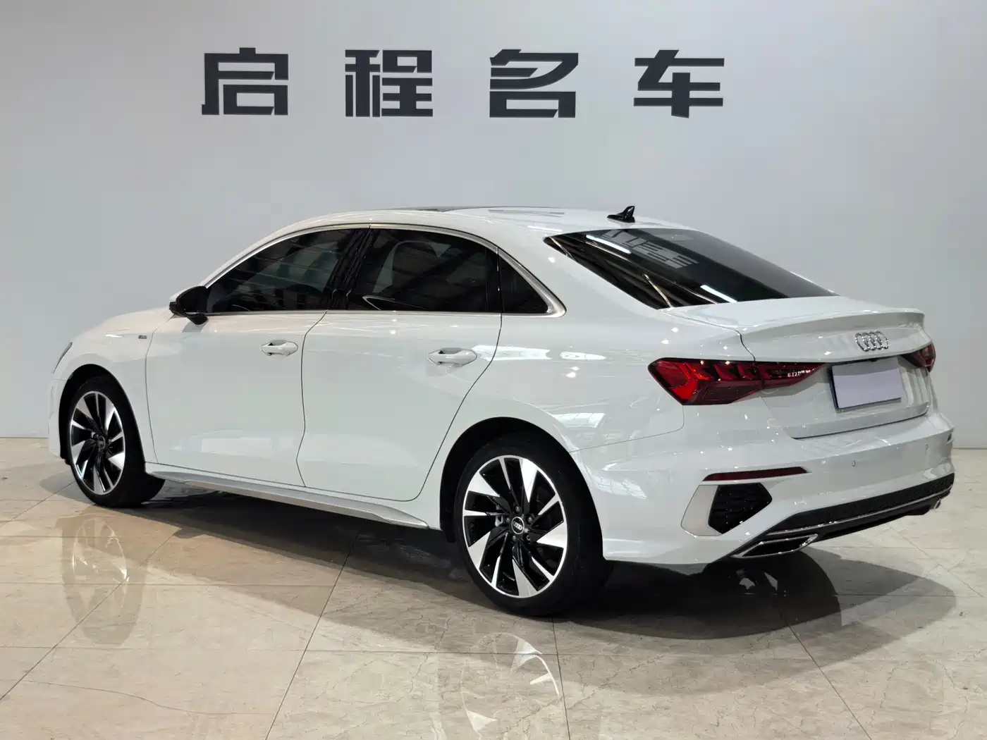 Audi A3 2023 A3L Limousine 35 TFSI Fashion Sport фото 6