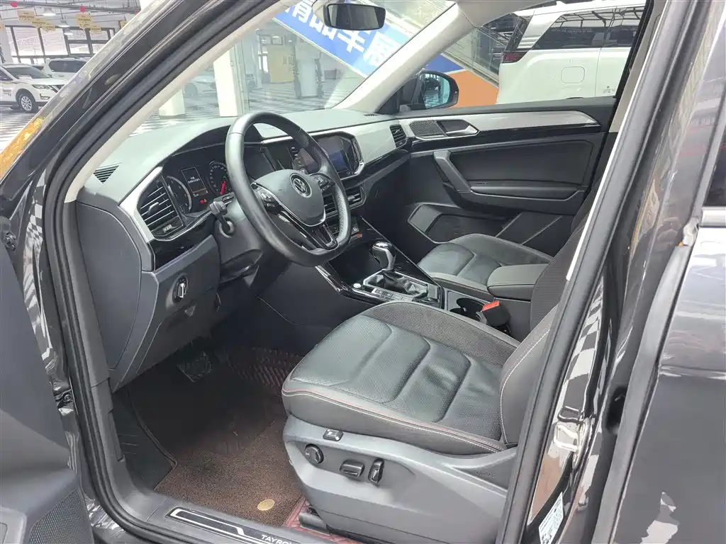 Volkswagen Tayron 2022 280TSI 2WD Luxury Smart Connect Edition фото 4