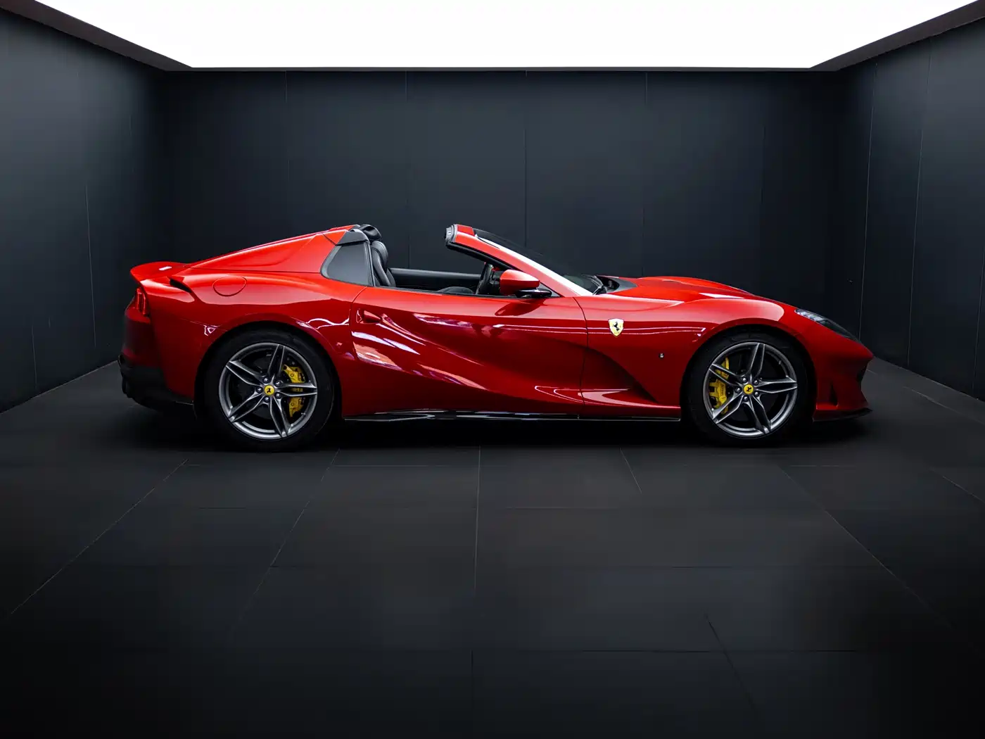 Ferrari 812 2021 2020 6.5L GTS