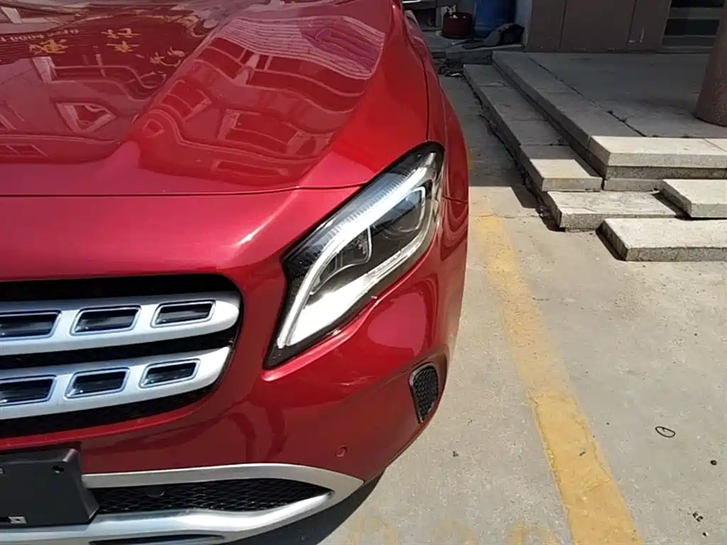 Mercedes-Benz GLA 2018 GLA 200 Fashion фото 24