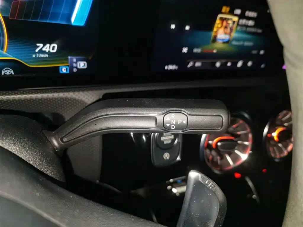 MERCEDES-BENZ CLA AMG