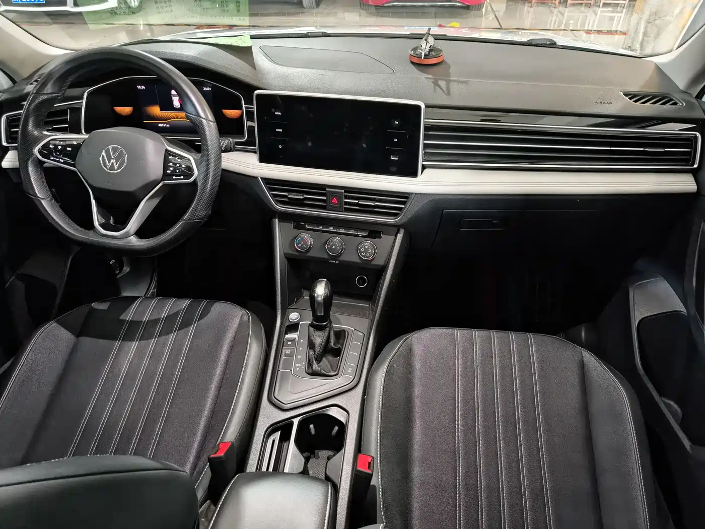 Volkswagen Tiguan L 2022 330TSI Automatic 2WD Comfort Edition фото 8