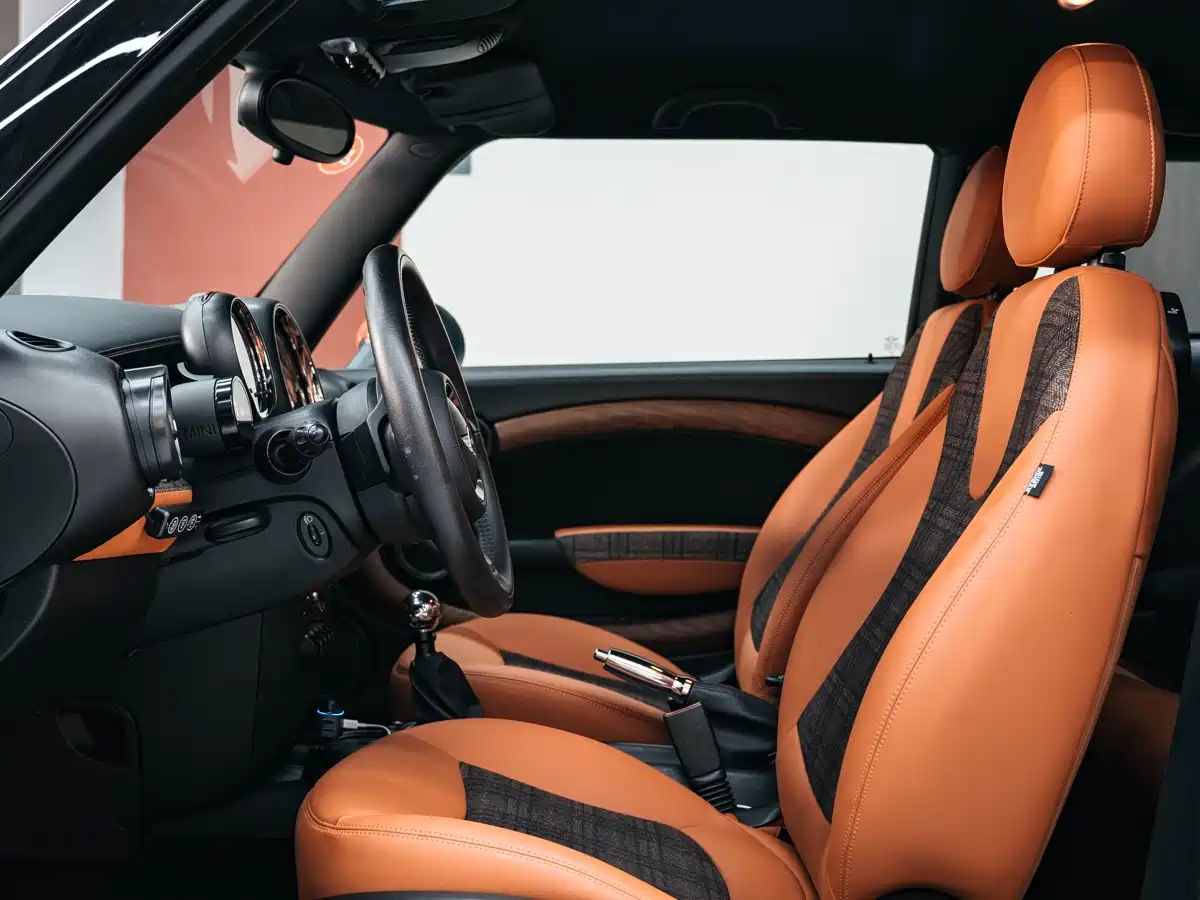 MINI MINI 2011 2011 1.6L ONE