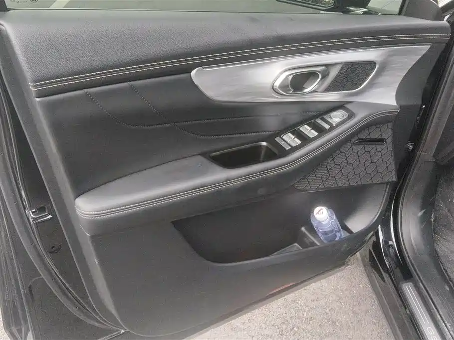 GAC Trumpchi Trumpchi GS8 2025 Pilot Series 2.0TGDI 2WD Luxury Edition 5-seater фото 7