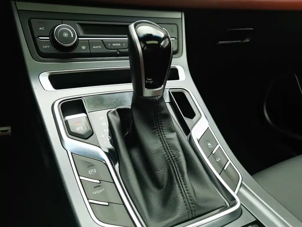 Geely Vision S1 2019 2019 Upgrade 1.5L CVT Luxury