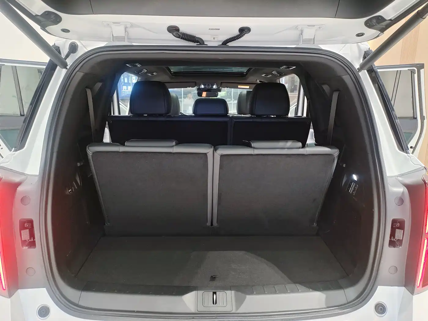 GAC Trumpchi Trumpchi GS8 2022 Dual Engine Series 2.0TM 2WD Premium Edition (7-Seater) фото 14