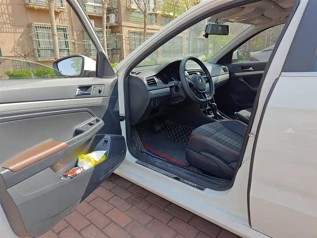 Volkswagen Lavida 2019 Lavida Start 1.5L Auto Comfort (China VI) фото 14