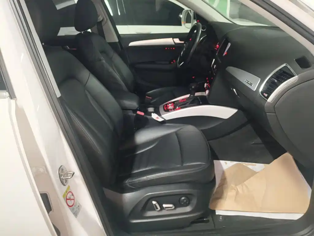 Audi Q5 (Import) 2016 2013 45 TFSI quattro Sport
