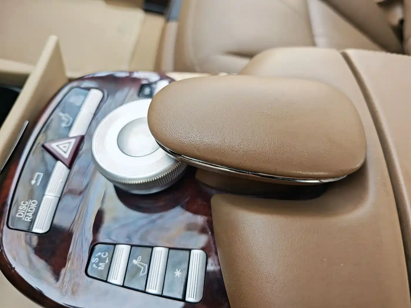 Mercedes-Benz S-Class 2008 Model S 500 L 4MATIC фото 16