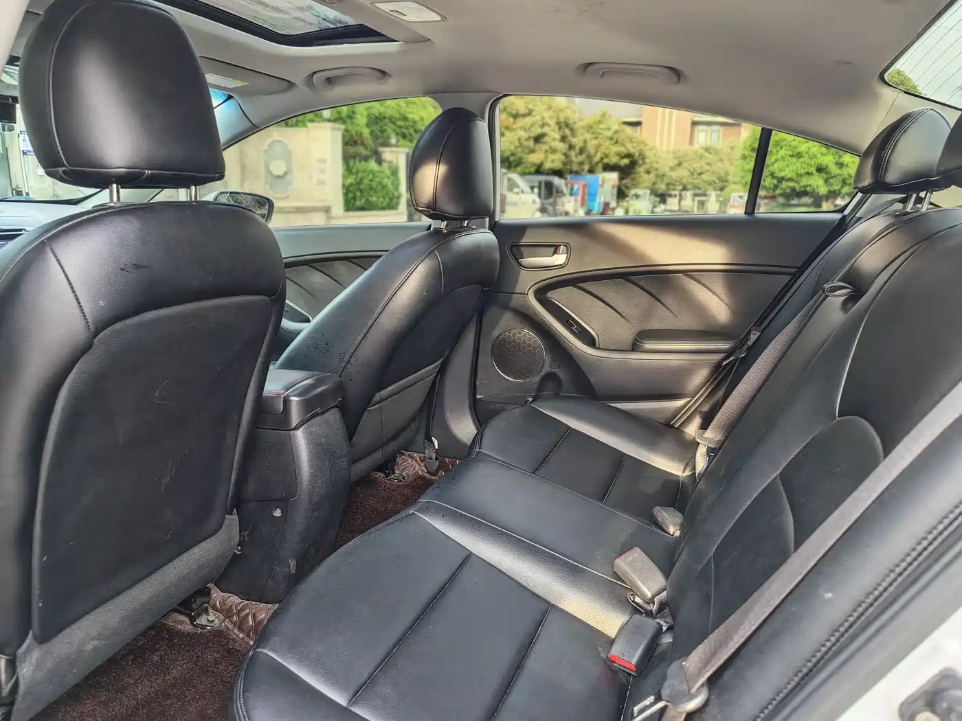 Kia K3 2016 1.6L Automatic GLS фото 5