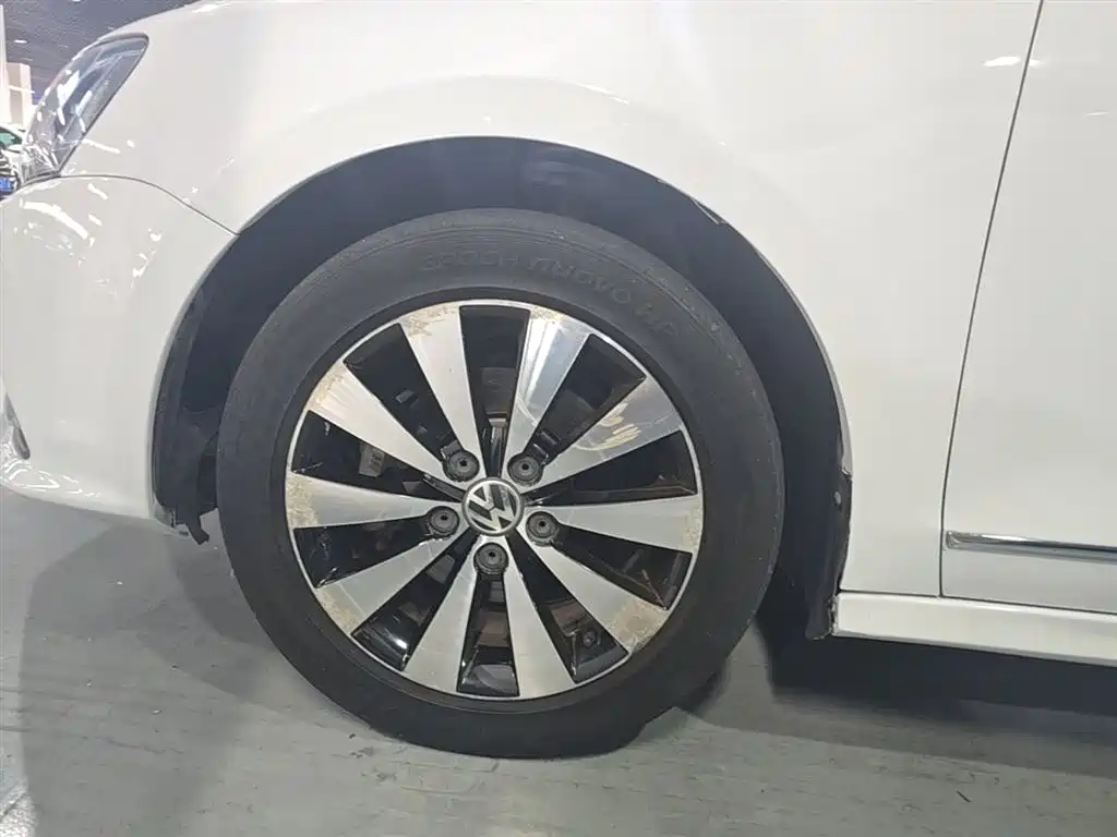 Volkswagen Sagitar 2018 1.6L Automatic Comfort фото 23