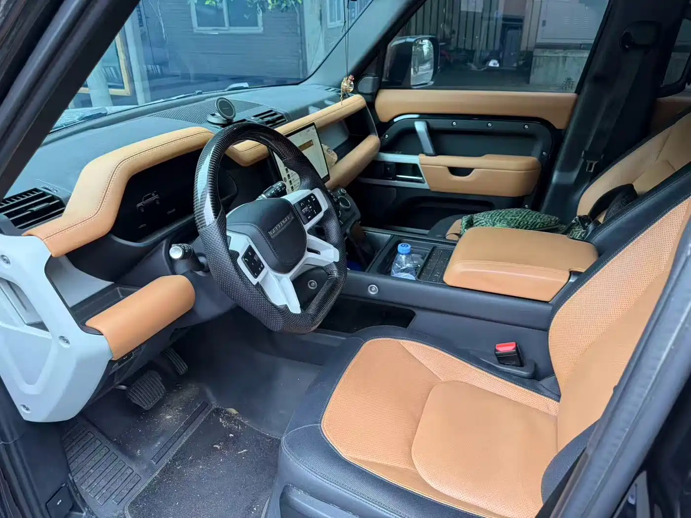 Land Rover Defender 2024 110 3.0T P400 X-DYNAMIC HSE фото 4