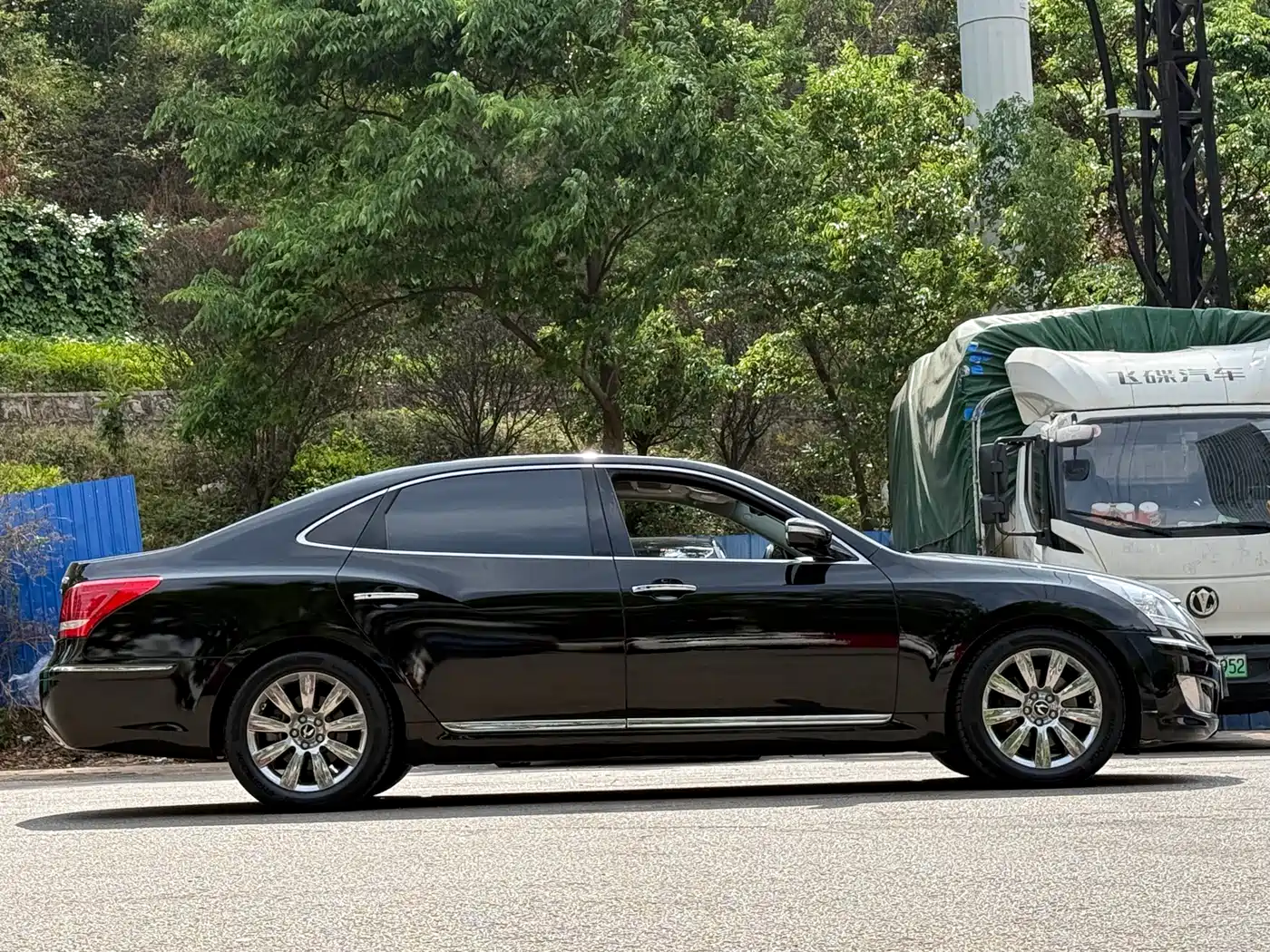 Hyundai Equus 2009 3.8 Premium Edition фото 4
