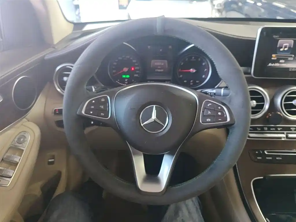 Mercedes-Benz GLC 2017 GLC 300 4MATIC Dynamic фото 11