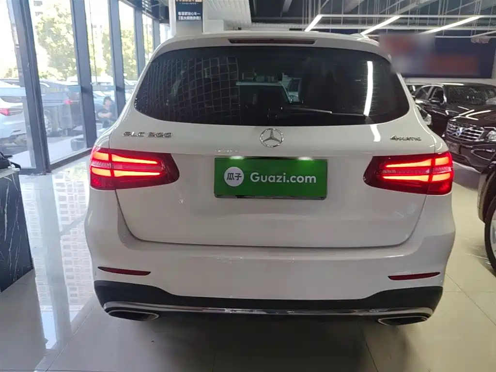 Mercedes-Benz GLC 2017 GLC 300 4MATIC Dynamic фото 6