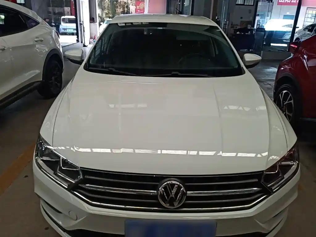 Volkswagen Bora 2018 1.5L Automatic Fashion фото 3