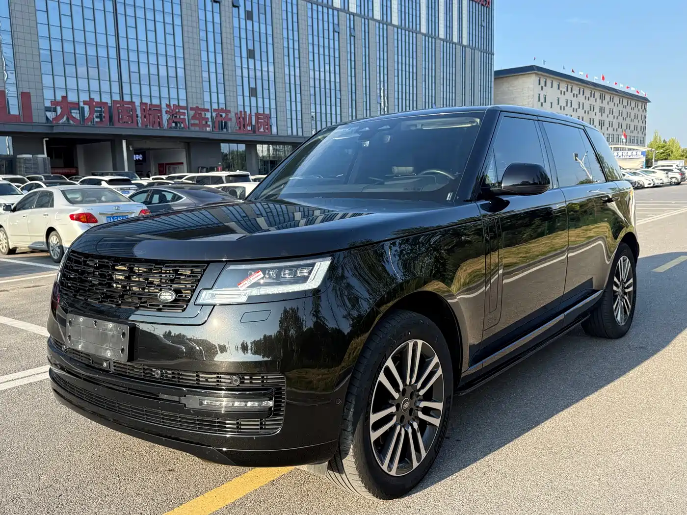 Фото 1 - Land Rover Range Rover