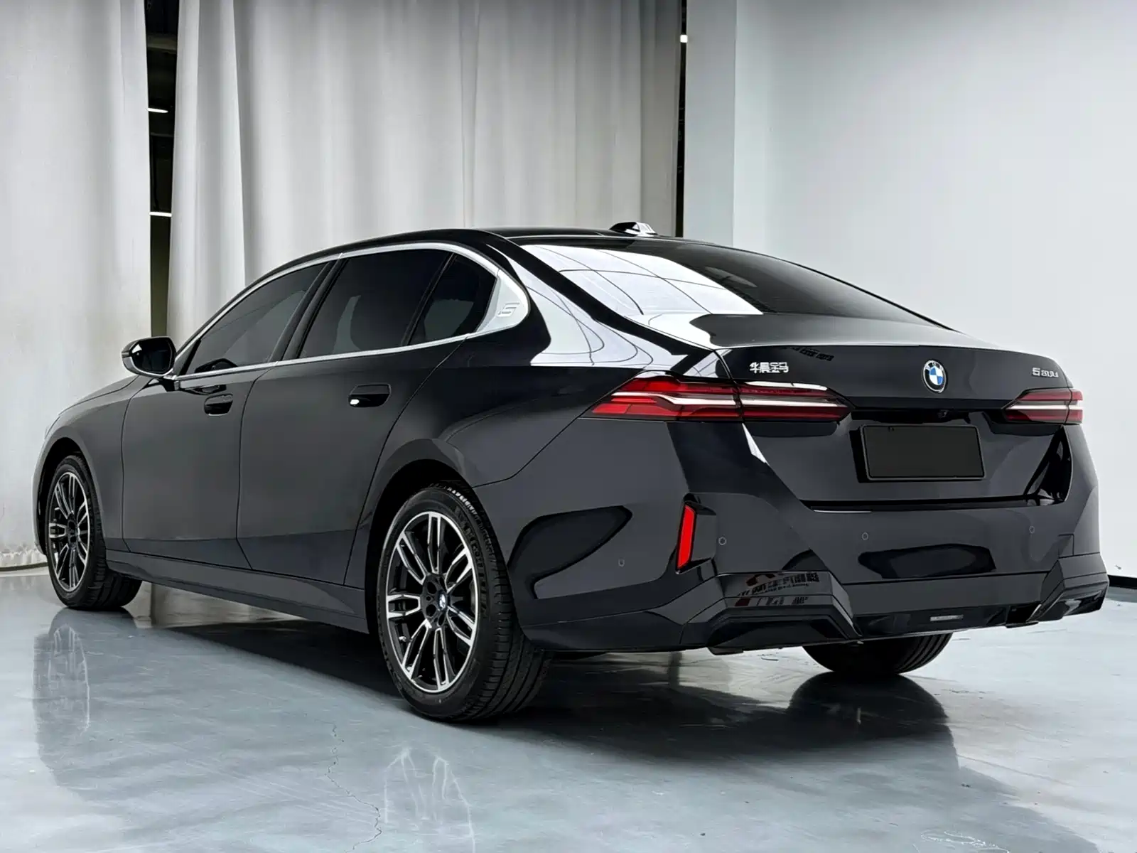 Фото 11 - BMW 5 Series
