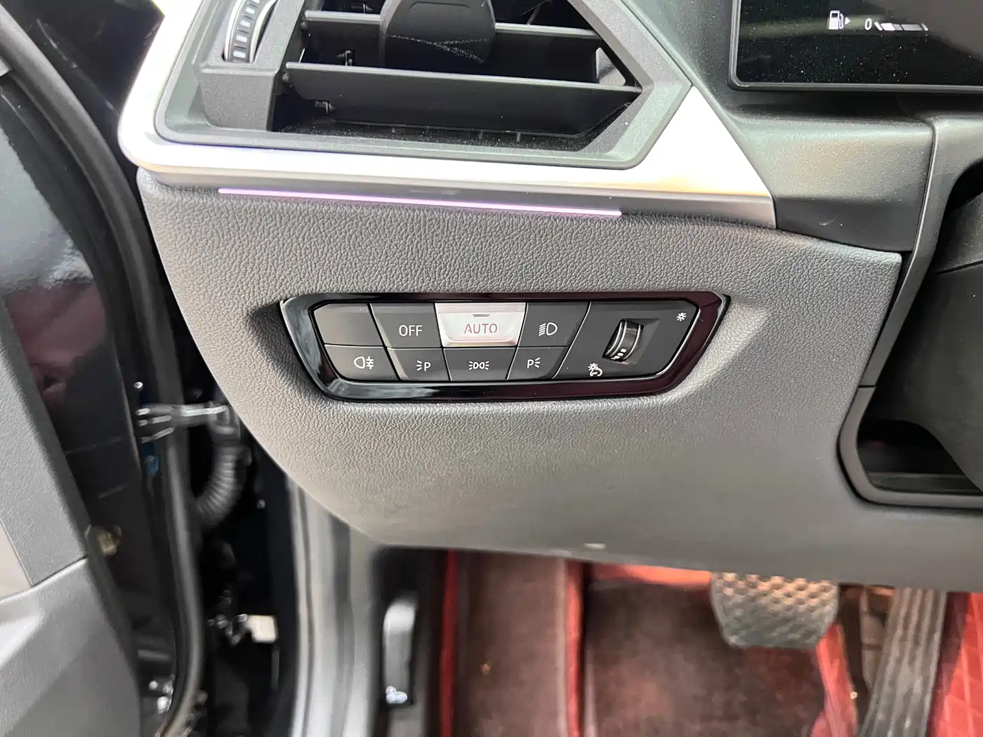 BMW 3 Series 2023 325Li M Sport Black Night Package фото 34