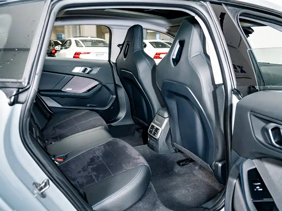 BMW 2 Series 2025 225L M Sport Moonlight Package фото 23